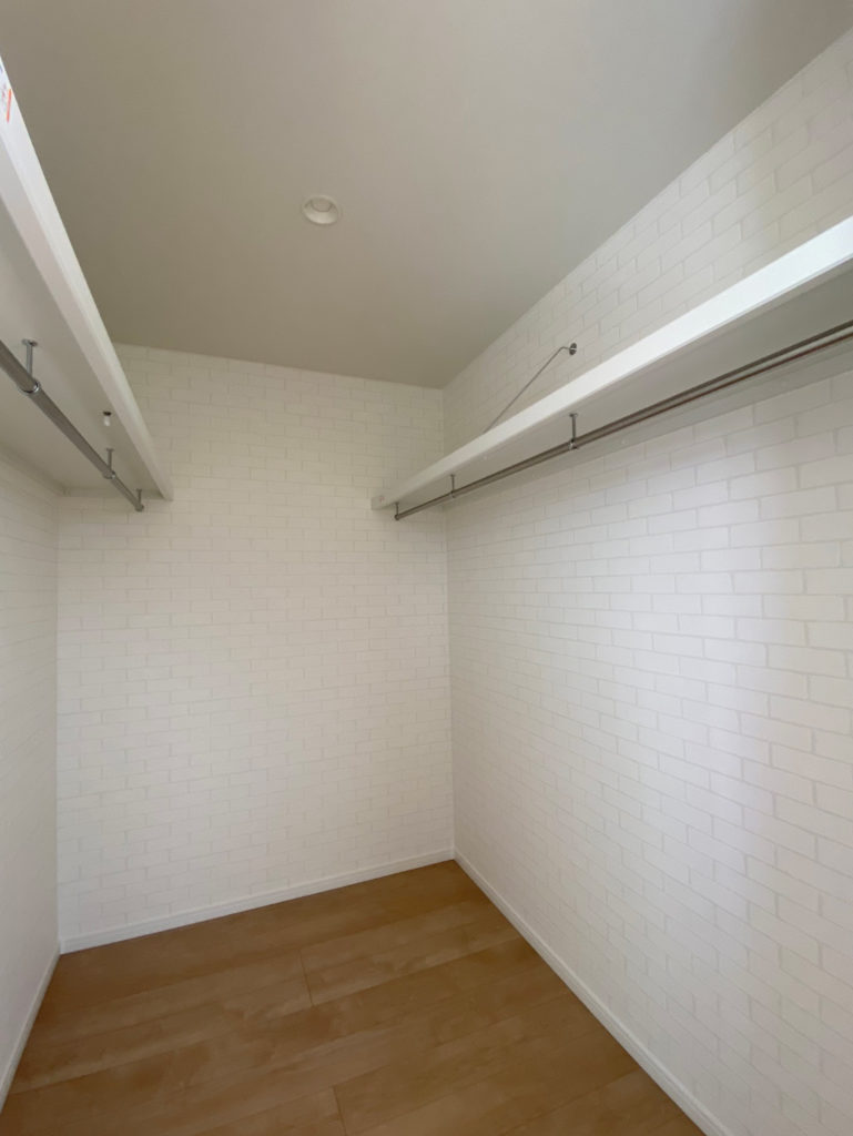 枚方市甲斐田新町の家：ウォークインクローゼット