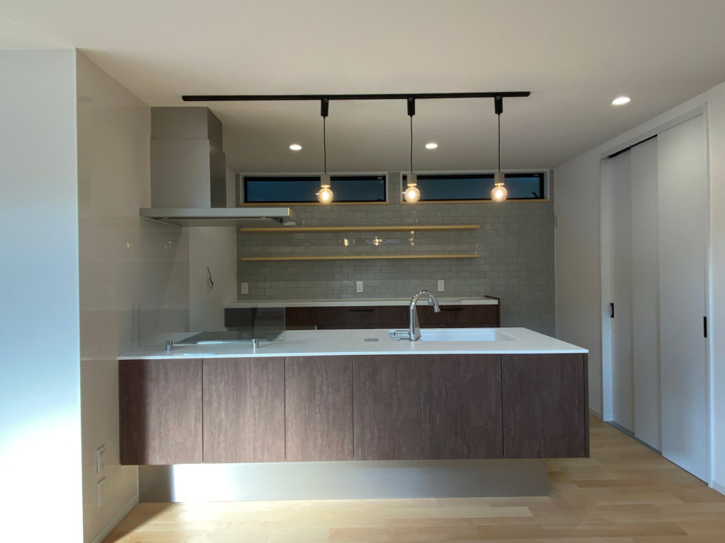 枚方市養父西町の家：対面キッチン