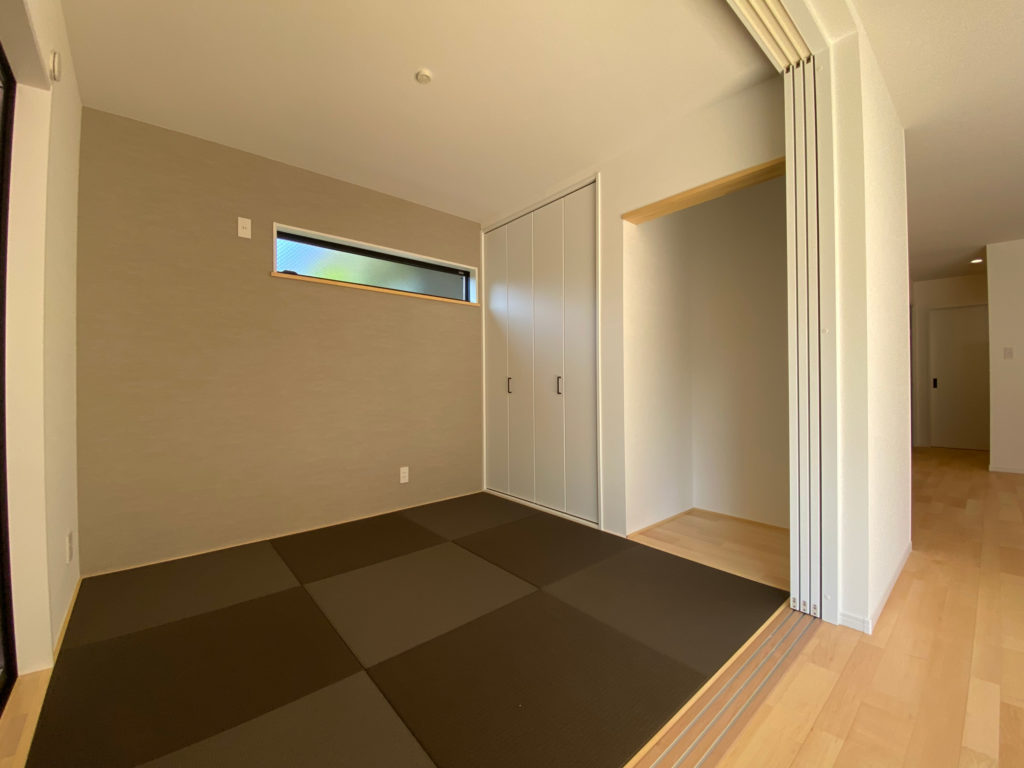 枚方市養父西町の家：琉球畳の和室スペース